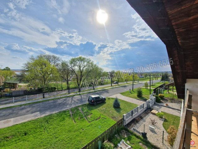 Eladó családi ház, Velencén 108.9 M Ft, 3+4 szobás