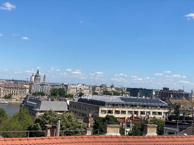 Eladó téglalakás, Budapesten, I. kerületben 179.9 M Ft, 2 szobás