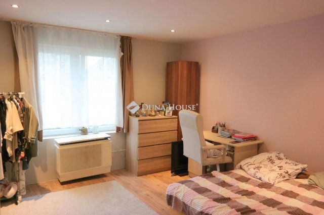 Eladó családi ház, Áporkán 59.8 M Ft, 4 szobás