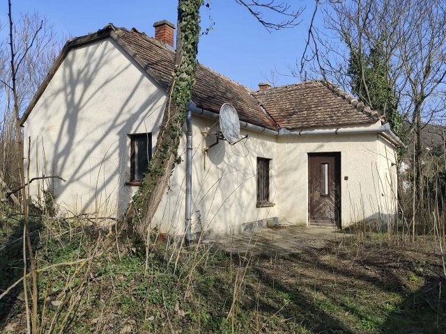 Eladó családi ház, Cserszegtomajon 19.9 M Ft, 2 szobás