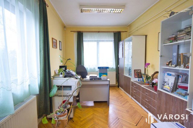 Kiadó ipari ingatlan, Hódmezővásárhelyen 1000 E Ft / hó