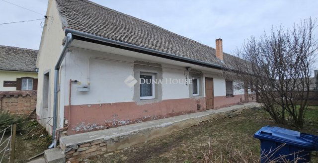 Eladó családi ház, Véménden 12.99 M Ft, 3 szobás