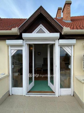 Eladó sorház, Pécsett 107.9 M Ft, 4 szobás