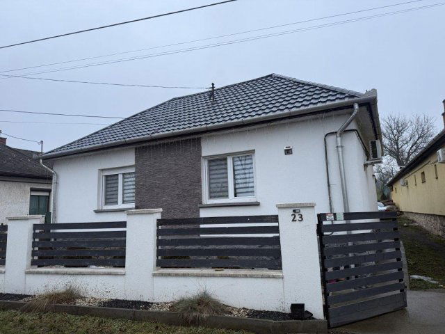 Eladó családi ház, Kazáron 22.8 M Ft / költözzbe.hu