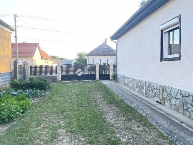 Eladó családi ház, Vasalján 35 M Ft, 3 szobás