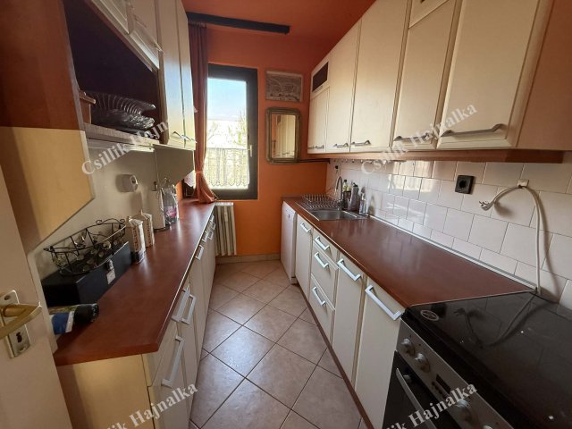 Eladó téglalakás, Szolnokon, Baross utcában 49.9 M Ft