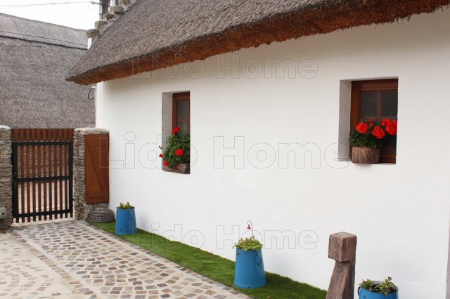 Eladó családi ház, Tihanyban 299 M Ft, 6 szobás