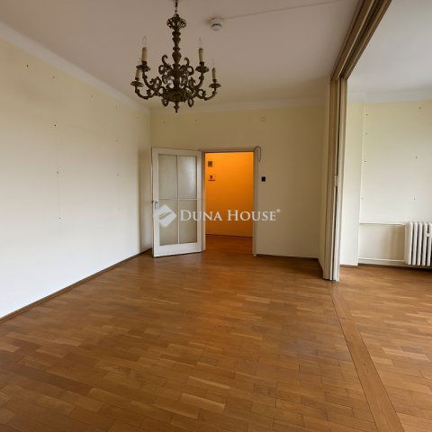 Eladó téglalakás, Budapesten, II. kerületben 125 M Ft, 3 szobás