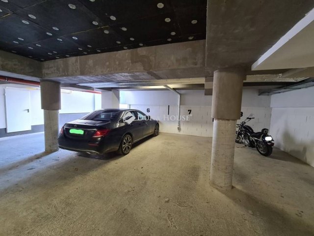 Eladó garázs, Pécsett, Szigeti úton 5.99 M Ft