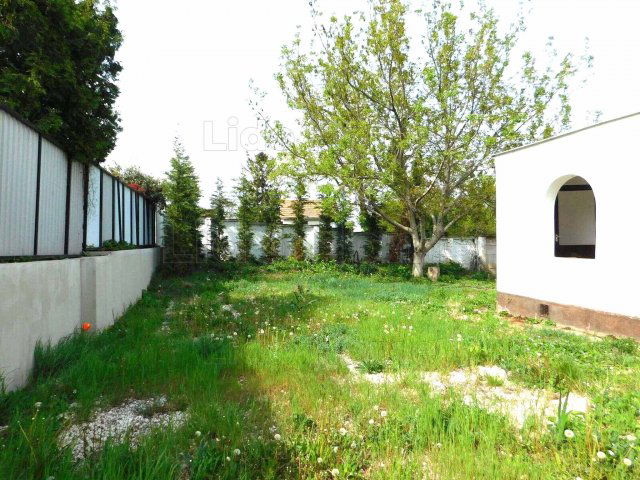 Eladó családi ház, Zamárdiban 89.9 M Ft, 8 szobás