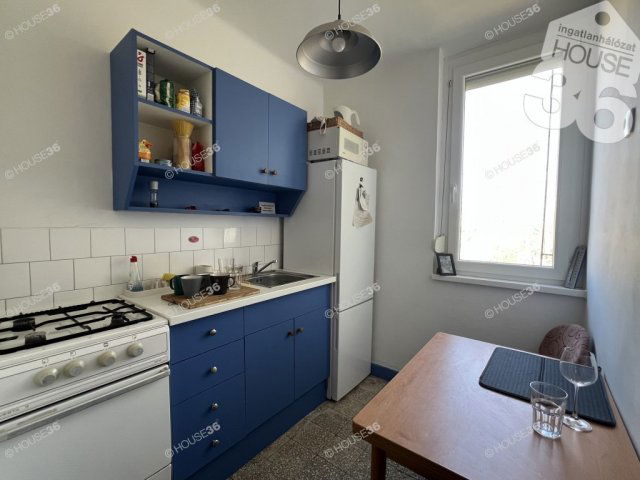 Eladó téglalakás, Kecskeméten 44.8 M Ft, 2 szobás