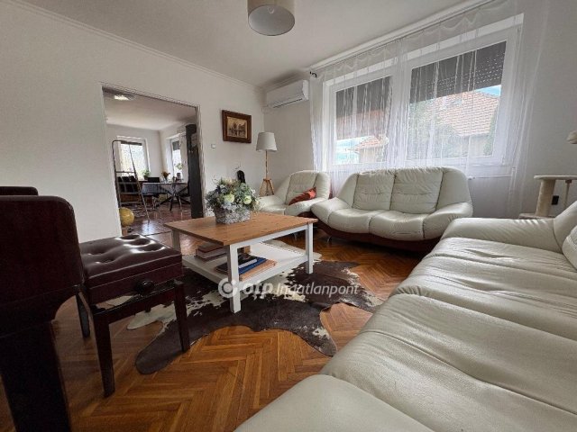 Eladó családi ház, Váchartyánon 119 M Ft, 5+1 szobás