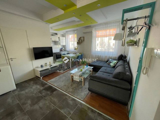 Kiadó téglalakás, albérlet, Kecskeméten 220 E Ft / hó