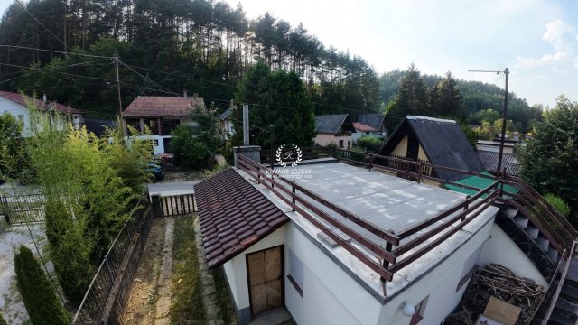 Eladó nyaraló, Arlón 8.5 M Ft / költözzbe.hu