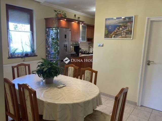 Eladó téglalakás, Kecskeméten 53.5 M Ft, 2 szobás