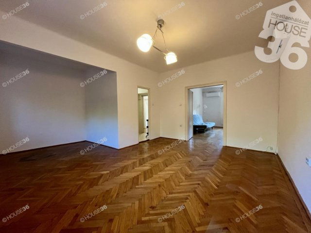 Eladó téglalakás, Kecskeméten 54 M Ft, 3 szobás