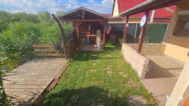 Eladó családi ház, Dunakeszin 43 M Ft, 1 szobás