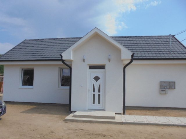 Eladó családi ház, Nyíradonyban 35 M Ft, 4 szobás