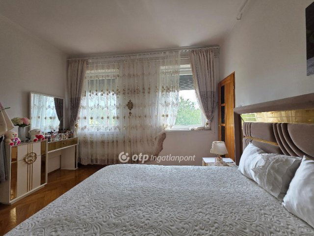 Eladó téglalakás, Budapesten, X. kerületben 64.5 M Ft, 3 szobás