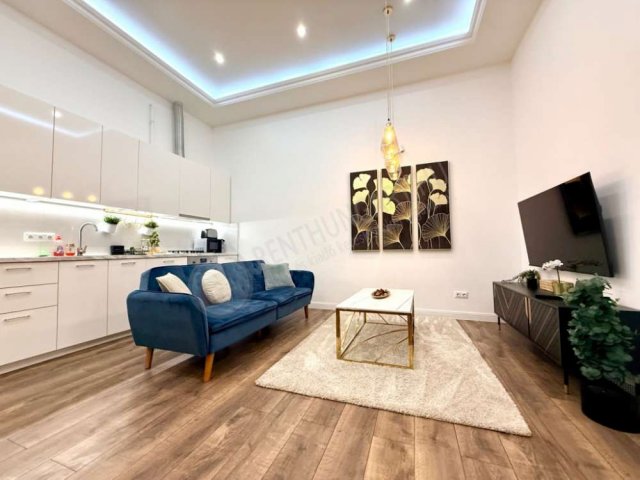 Kiadó téglalakás, albérlet, VI. kerületben, Nagymező utcában