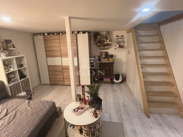 Eladó téglalakás, Budapesten, VIII. kerületben, Rákóczi úton