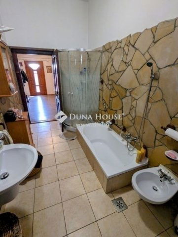 Eladó családi ház, Budapesten, XXII. kerületben 135 M Ft