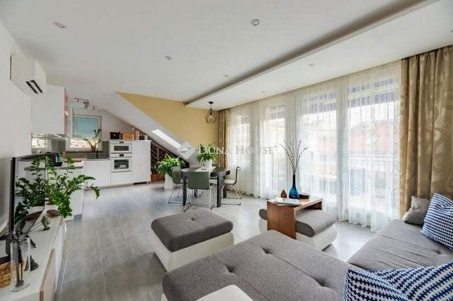 Eladó téglalakás, Budapesten, VI. kerületben 119 M Ft, 3 szobás