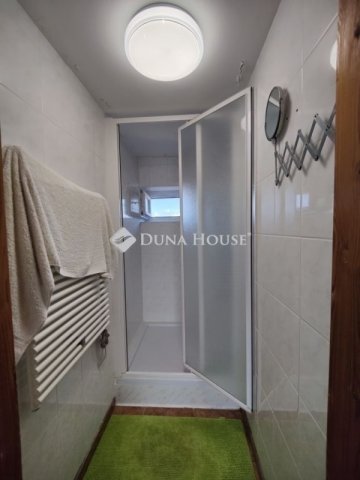 Eladó ikerház, Szentendrén 149.9 M Ft, 4 szobás