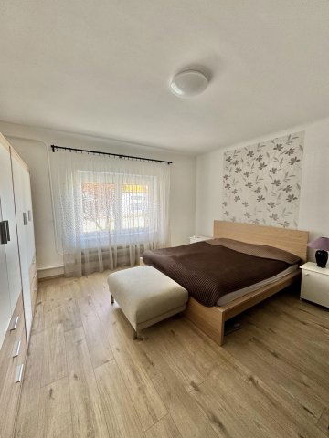 Eladó családi ház, Dunaharasztin 159 M Ft, 8 szobás