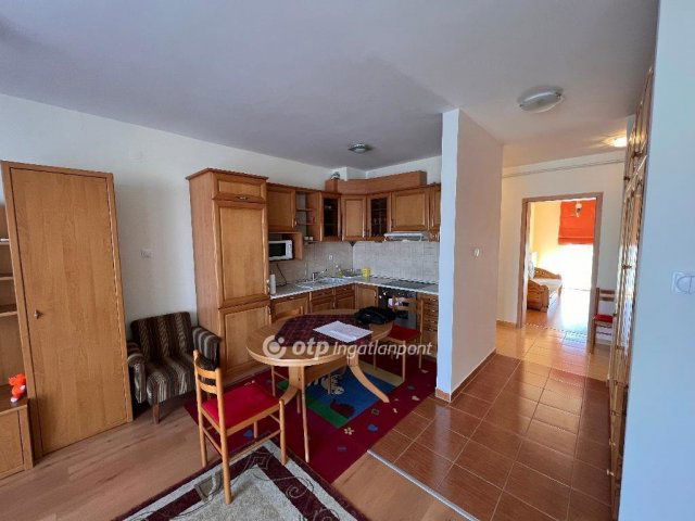 Eladó téglalakás, Nyíregyházán 79.9 M Ft, 3 szobás