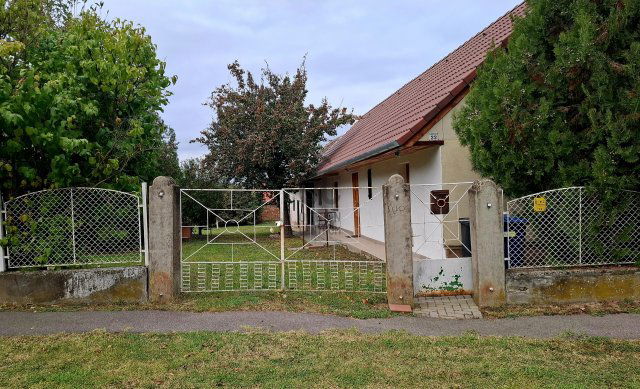 Eladó családi ház, Martonfán 28 M Ft, 2 szobás