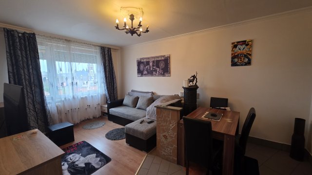 Eladó panellakás, Debrecenben, Monti ezredes utcában 41.9 M Ft