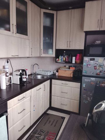 Eladó panellakás, Tatabányán 49.9 M Ft, 3 szobás