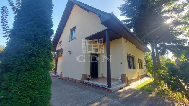 Eladó családi ház, Budapesten, XVI. kerületben 199.5 M Ft