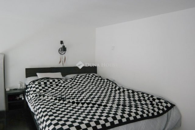 Eladó téglalakás, Budapesten, VII. kerületben 66.9 M Ft