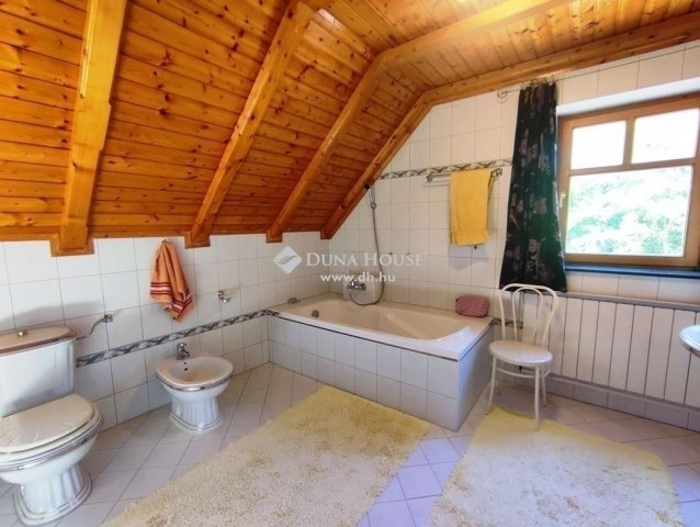 Eladó családi ház, Fülöpházán 229 M Ft, 7 szobás