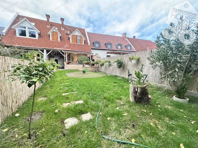 Eladó sorház, Kecskeméten 83.9 M Ft, 5 szobás