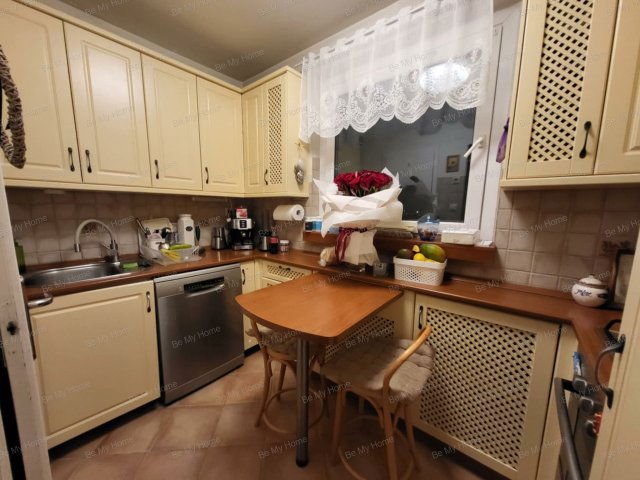 Eladó panellakás, Budapesten, III. kerületben 87.9 M Ft, 3 szobás