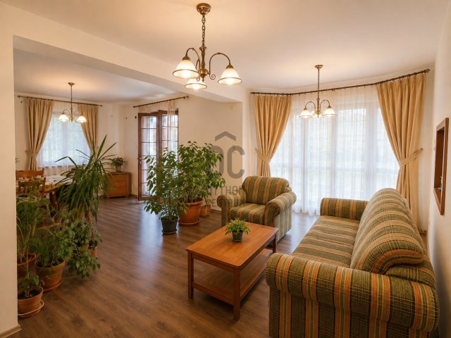 Eladó családi ház, Balatonlelleén 149.9 M Ft, 7 szobás