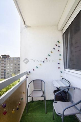 Eladó panellakás, Budapesten, X. kerületben 77 M Ft, 3 szobás