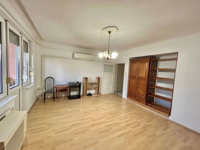 Eladó téglalakás, Nyíregyházán 39.9 M Ft, 2 szobás