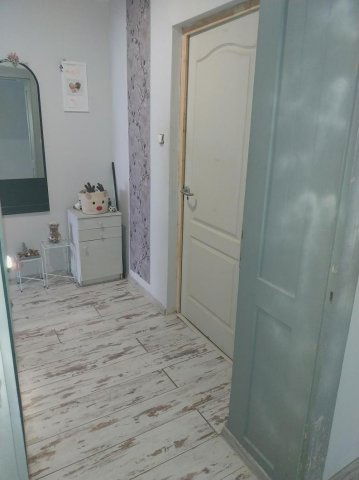 Eladó családi ház, Szákszenden 36.45 M Ft, 3 szobás