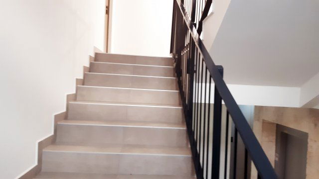 Eladó téglalakás, Tatán, Deák Ferenc utcában 145.515 M Ft