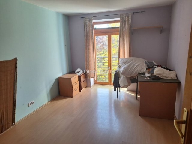 Eladó családi ház, Szombathelyen 110 M Ft, 5 szobás