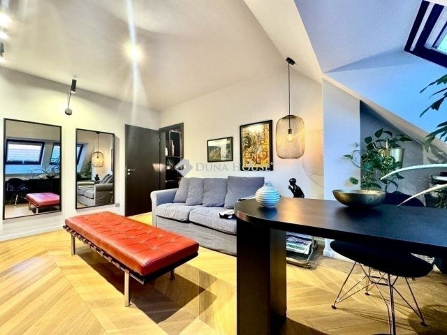 Eladó téglalakás, Budapesten, VI. kerületben 197 M Ft, 3 szobás