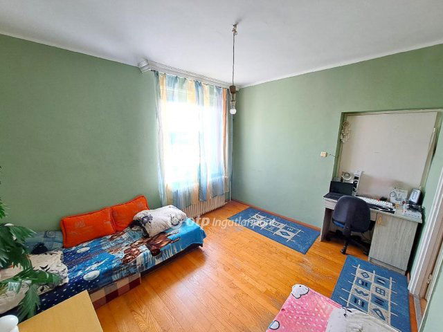Eladó panellakás, Kecskeméten 37.9 M Ft, 2 szobás