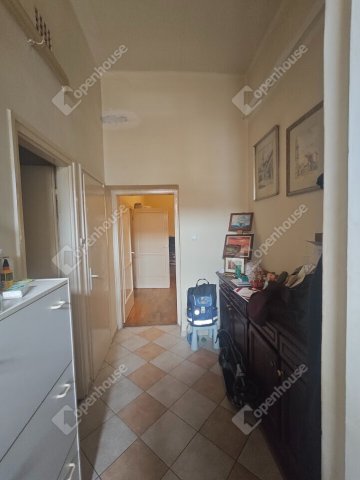 Eladó téglalakás, Győrött 63 M Ft, 2 szobás