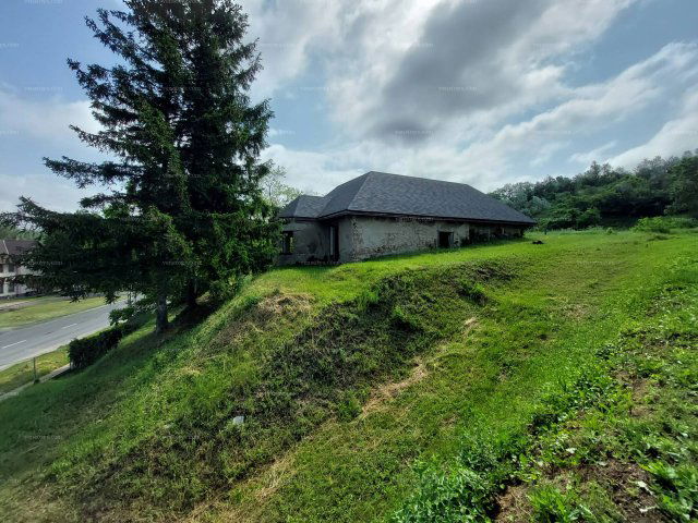 Eladó családi ház, Lábatlanon 18 M Ft / költözzbe.hu