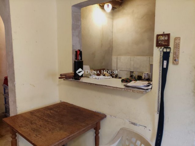 Eladó családi ház, Geresdlakon 4.9 M Ft, 3 szobás