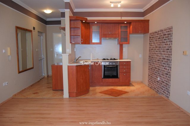 Kiadó téglalakás, albérlet, Nyíregyházán 135 E Ft / hó